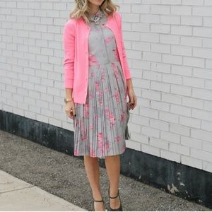 🆕 Banana Republic Pleated Watercolor Dress, Gray and Multi Pinks/Blue. Sz 10😍